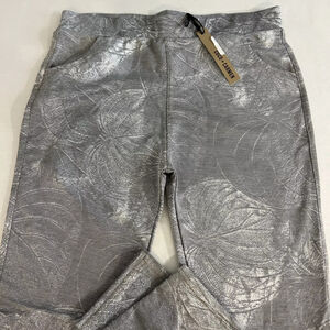 NEW Coco and Carmen Women’s Gray Pull On Leggings - L/XL NEW